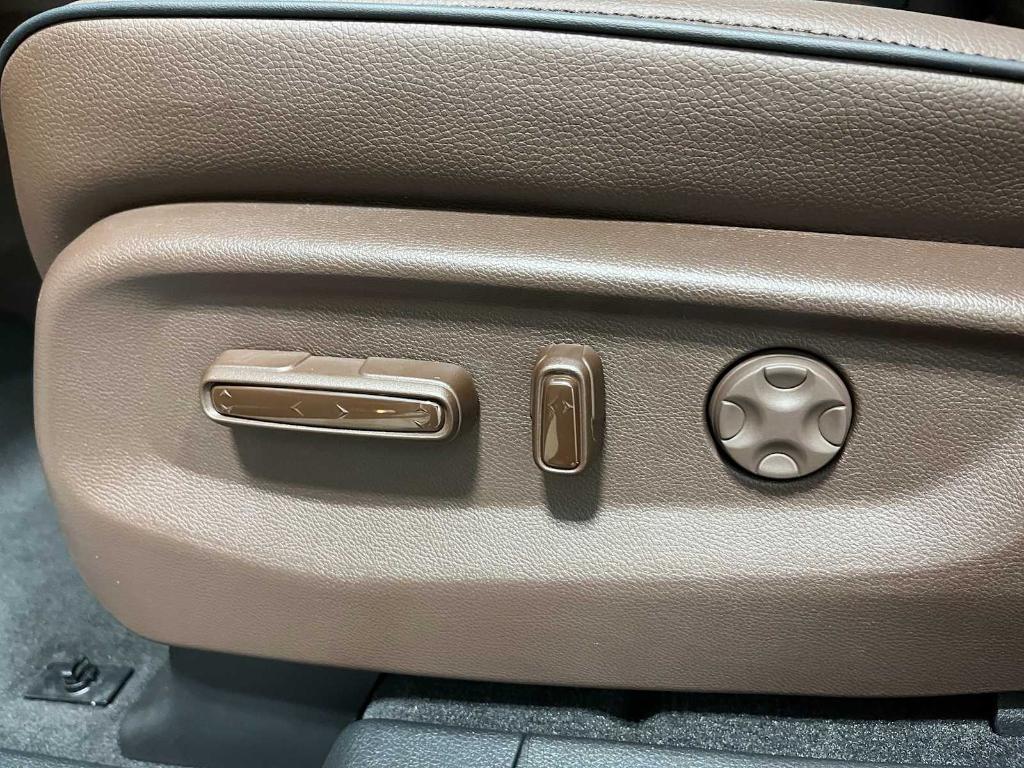 new 2026 Honda Odyssey car, priced at $45,860