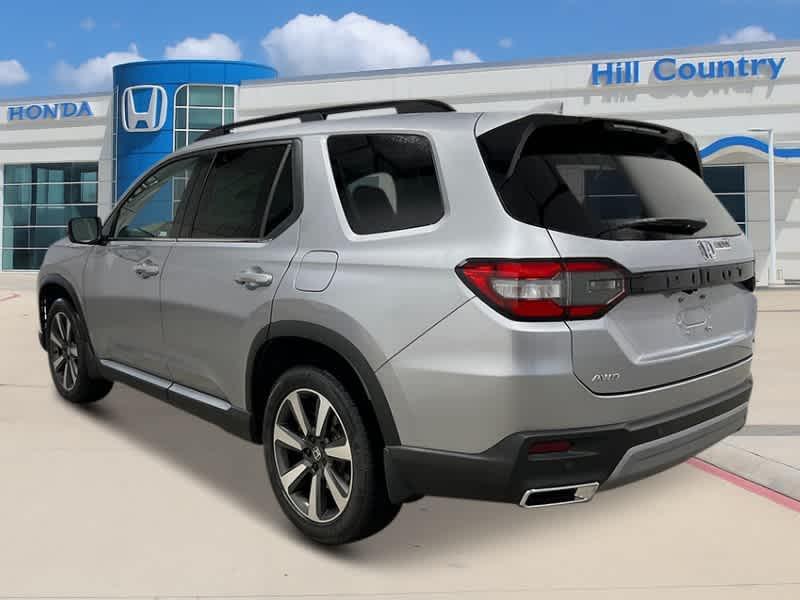 new 2025 Honda Pilot car, priced at $47,923