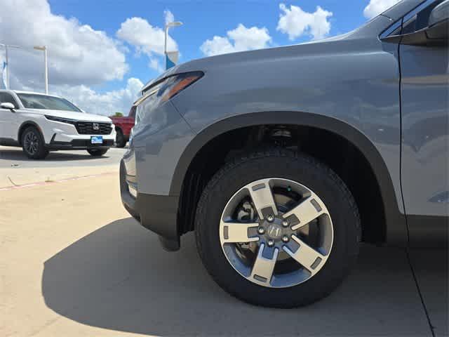 new 2025 Honda Ridgeline car, priced at $42,092