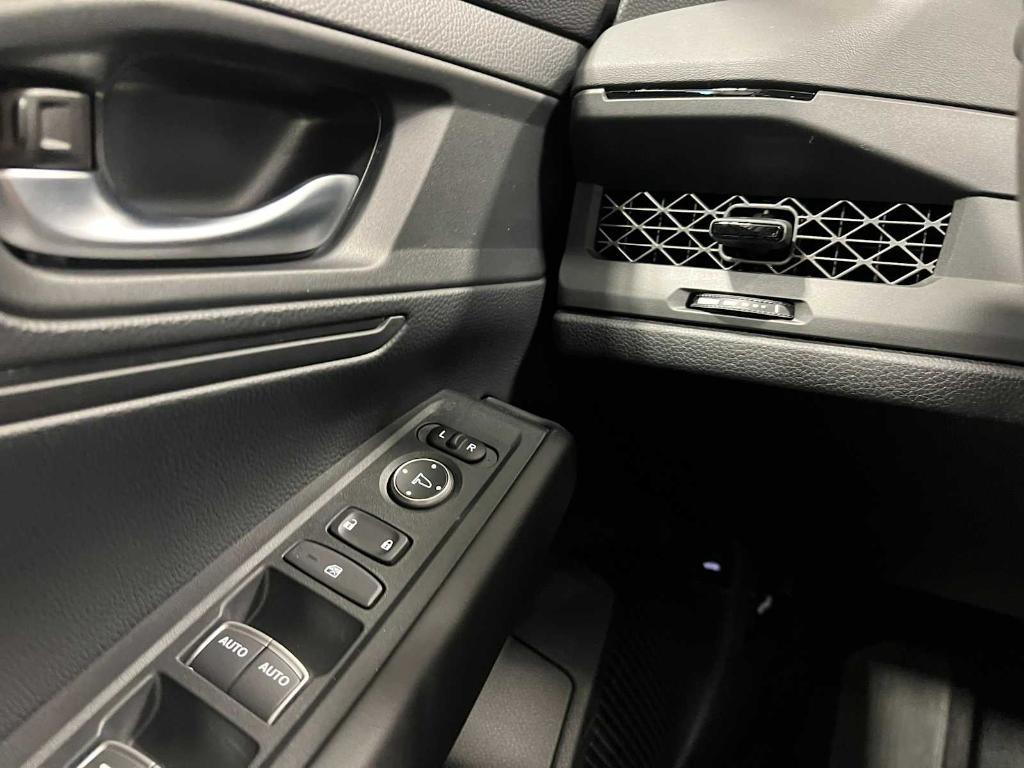 new 2025 Honda Accord car, priced at $28,000
