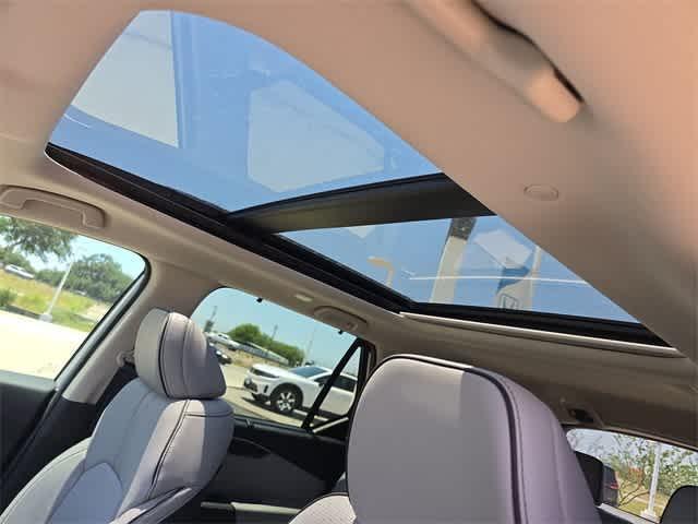 new 2025 Honda Pilot car, priced at $53,985