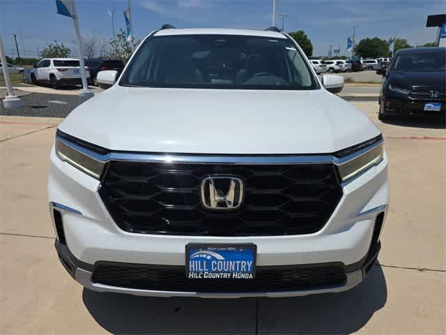 new 2025 Honda Pilot car, priced at $53,985