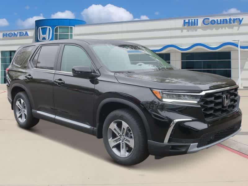 new 2025 Honda Pilot car, priced at $44,995