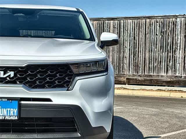 used 2023 Kia Sorento car, priced at $20,195