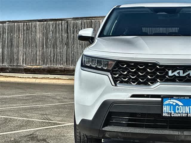 used 2023 Kia Sorento car, priced at $20,195