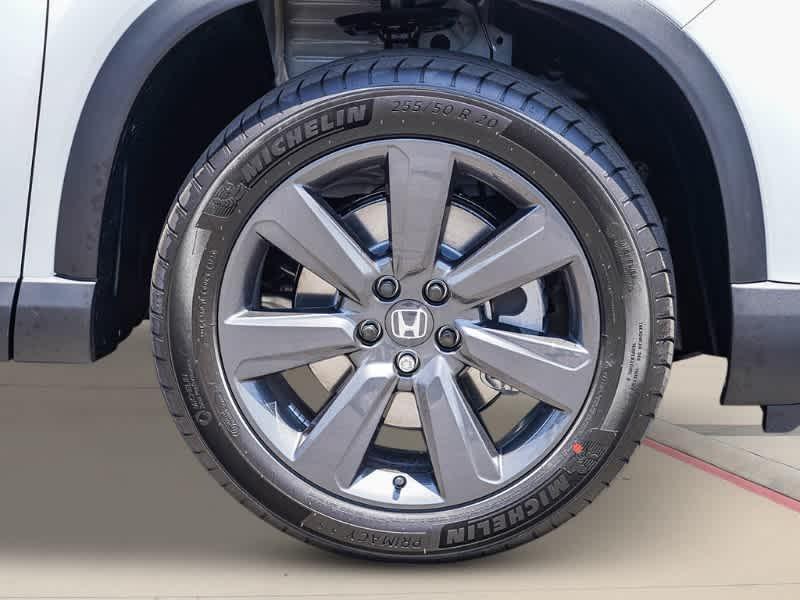 new 2025 Honda Pilot car, priced at $42,150