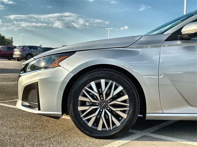 used 2023 Nissan Altima car, priced at $17,195