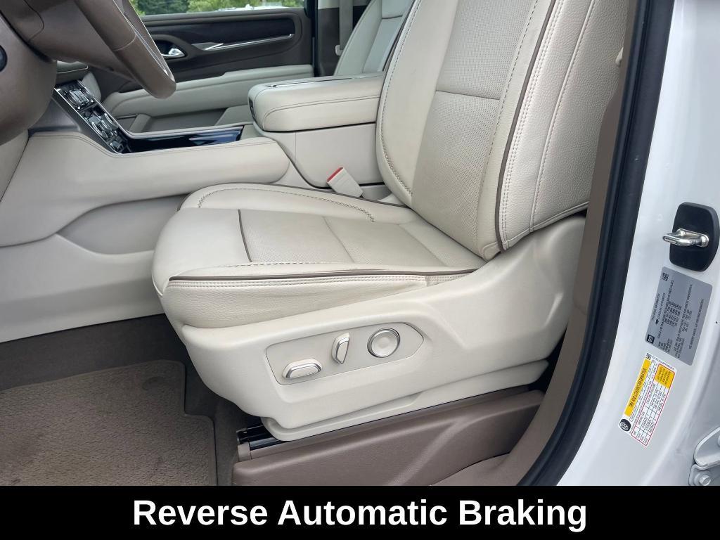 used 2023 GMC Yukon XL car, priced at $68,900