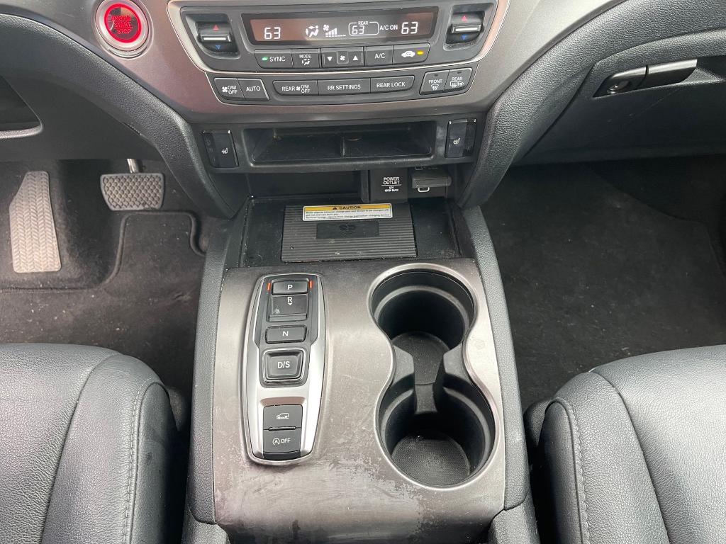 used 2021 Honda Pilot car, priced at $28,200