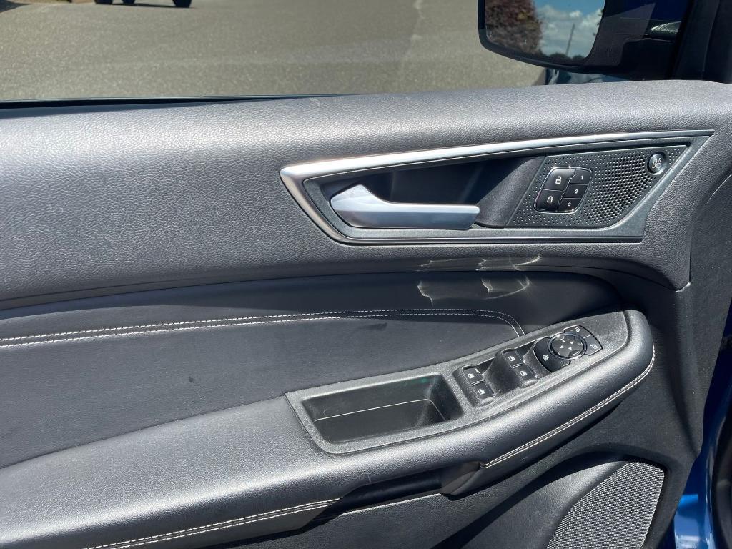 used 2024 Ford Edge car, priced at $29,750
