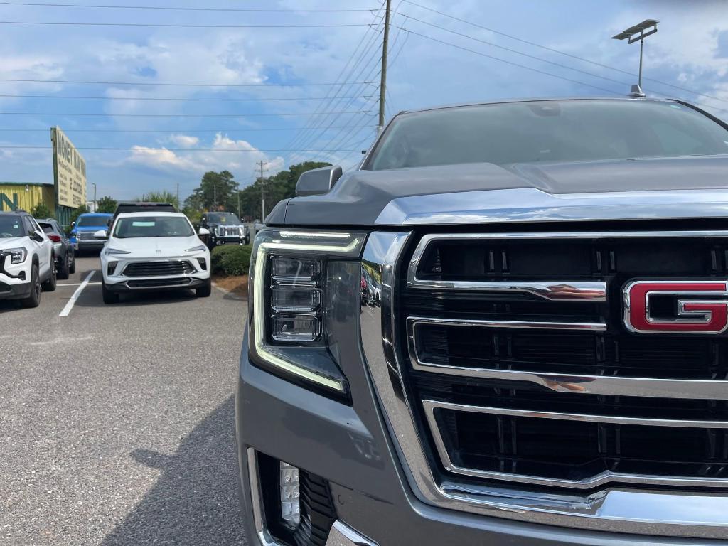 used 2021 GMC Yukon XL car, priced at $40,990