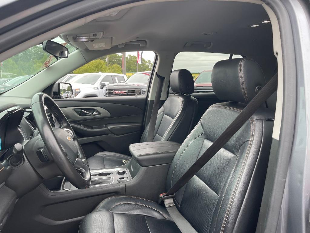 used 2020 Chevrolet Traverse car, priced at $18,500