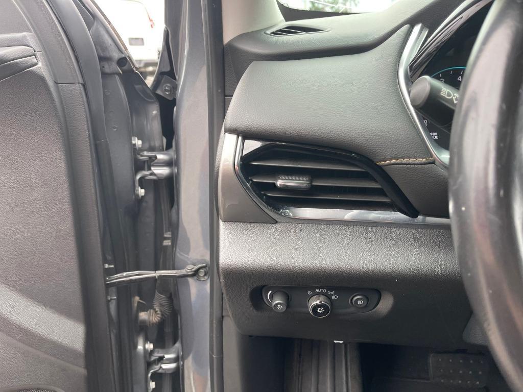 used 2020 Chevrolet Traverse car, priced at $18,500