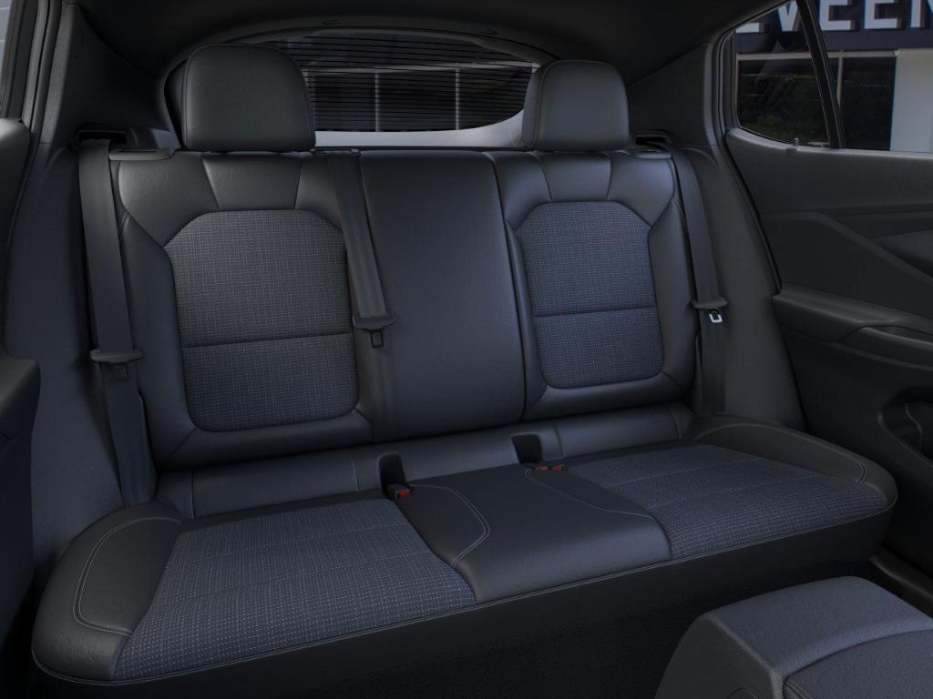 new 2025 Buick Envista car, priced at $25,690