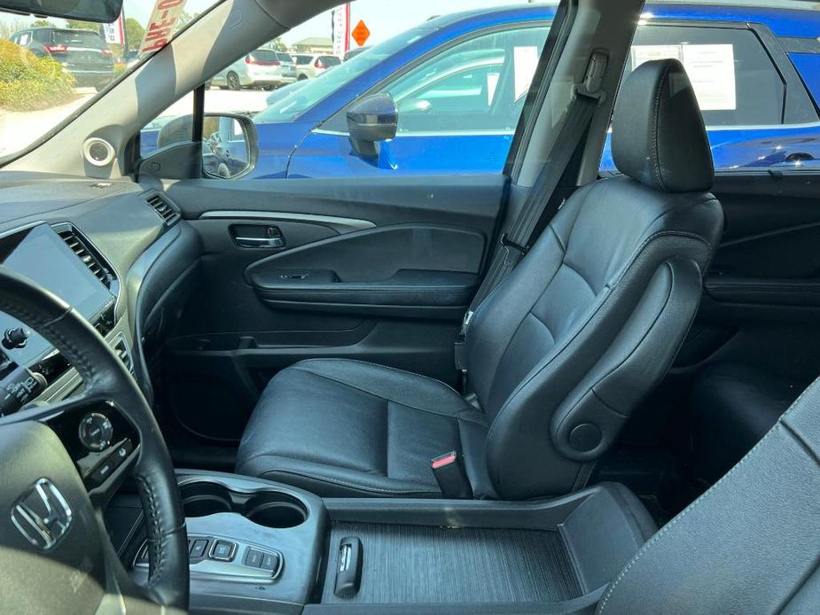 used 2022 Honda Pilot car, priced at $30,775