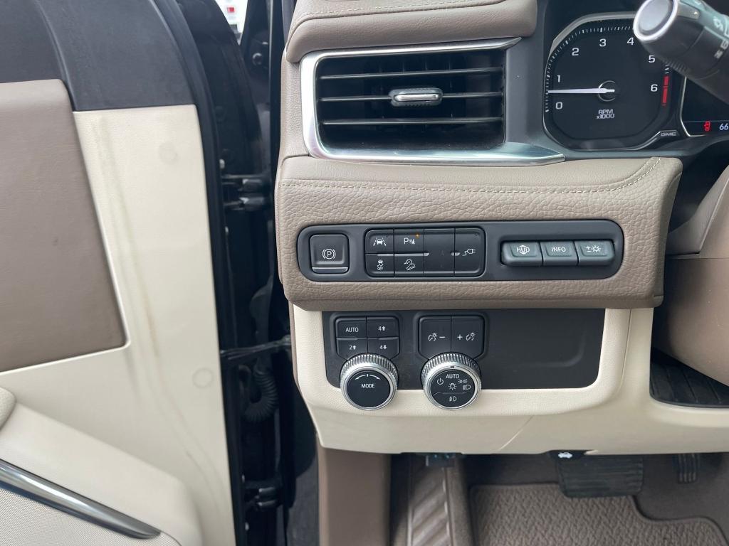 used 2021 GMC Yukon XL car, priced at $51,900