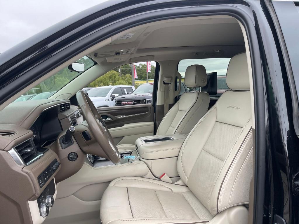 used 2021 GMC Yukon XL car, priced at $51,900