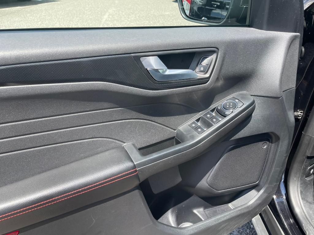 used 2023 Ford Escape car, priced at $22,375