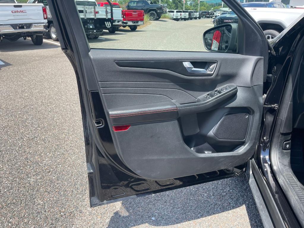 used 2023 Ford Escape car, priced at $22,375