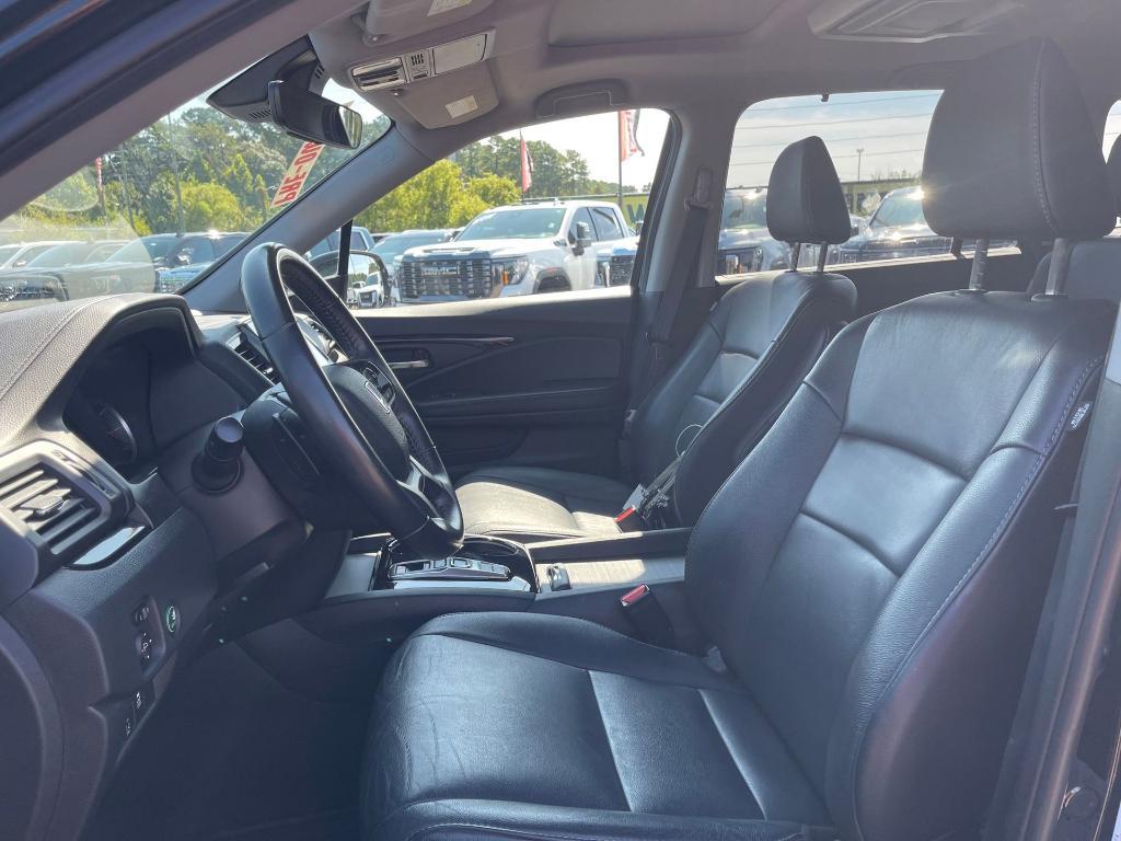 used 2022 Honda Pilot car, priced at $26,700