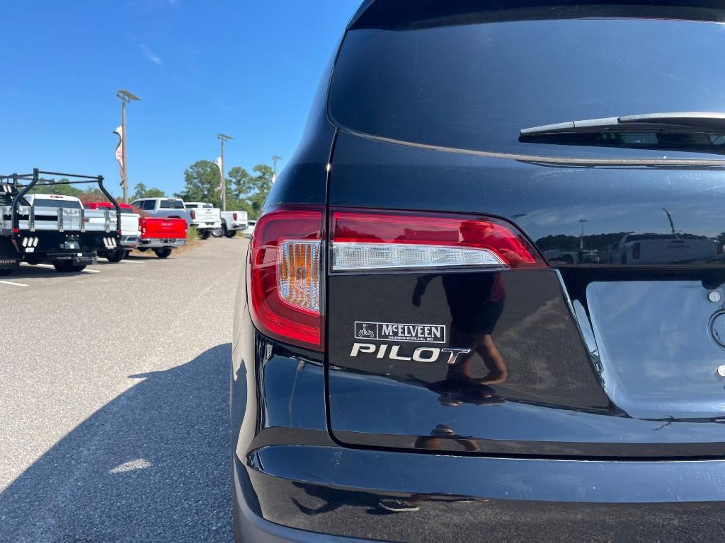 used 2022 Honda Pilot car, priced at $26,700