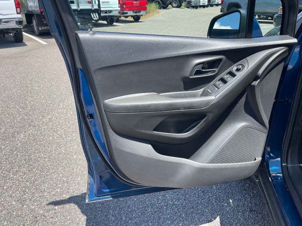 used 2019 Chevrolet Trax car, priced at $14,990