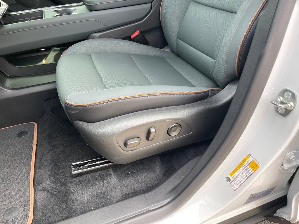used 2025 GMC Acadia car, priced at $51,990