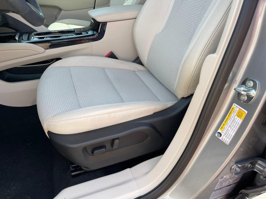 used 2023 Buick Envision car, priced at $26,500