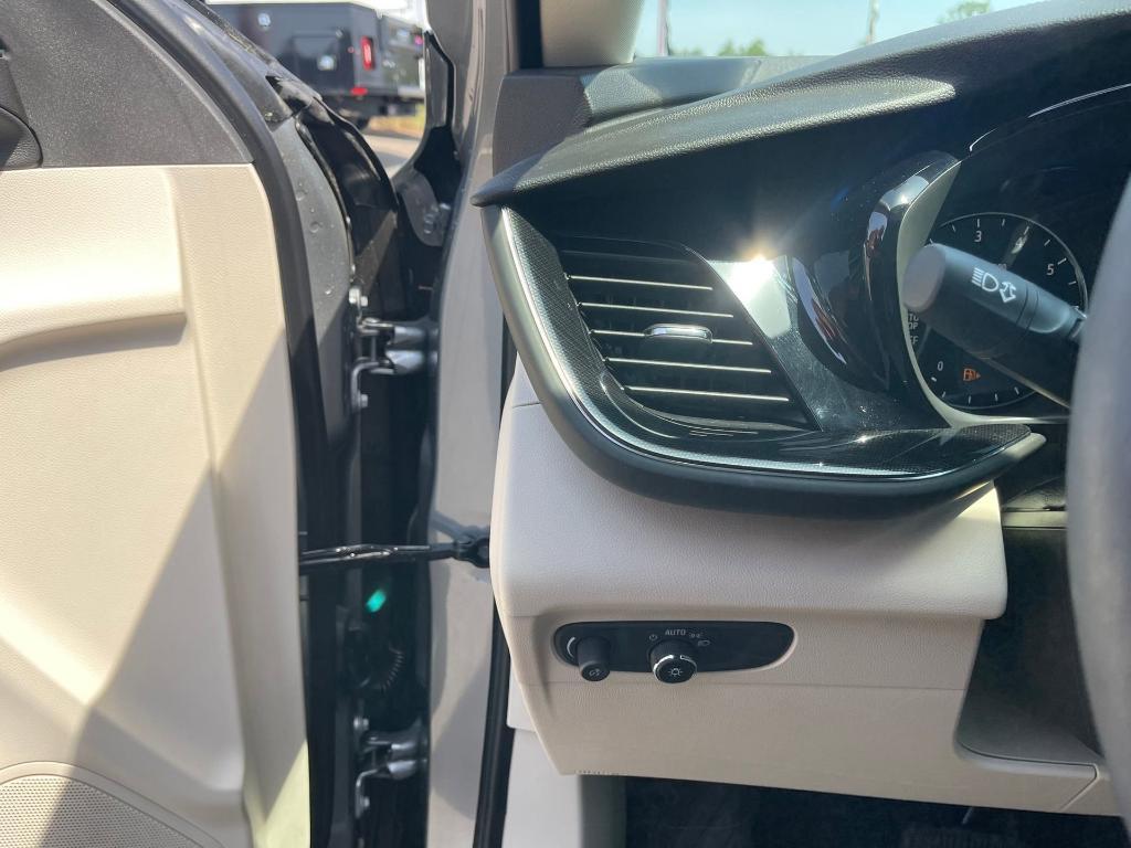 used 2023 Buick Envision car, priced at $26,500