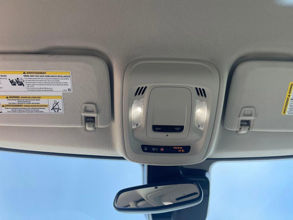 used 2023 Buick Envision car, priced at $26,500