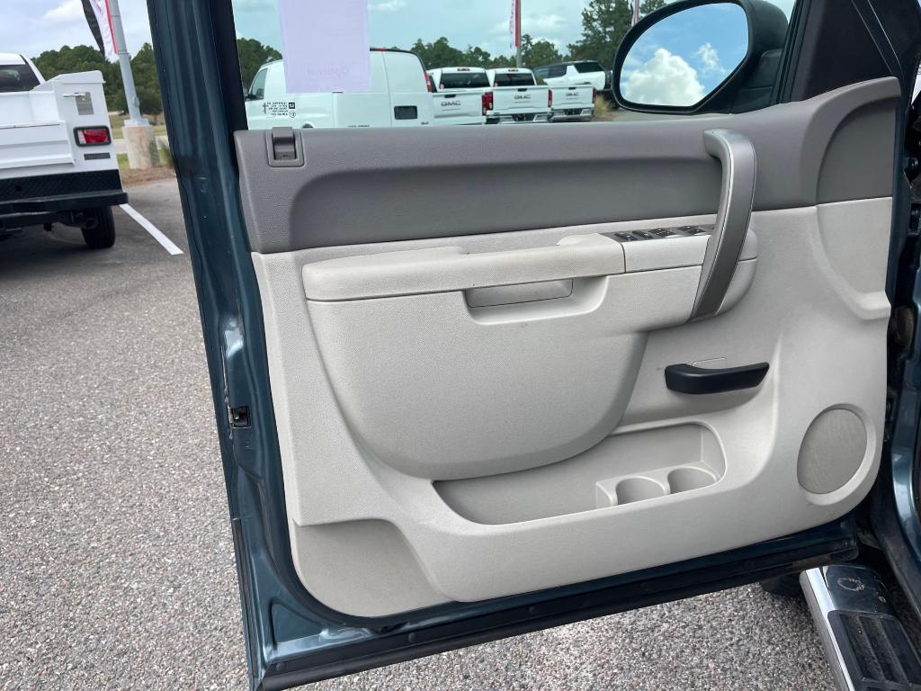 used 2012 GMC Sierra 2500 car, priced at $28,900