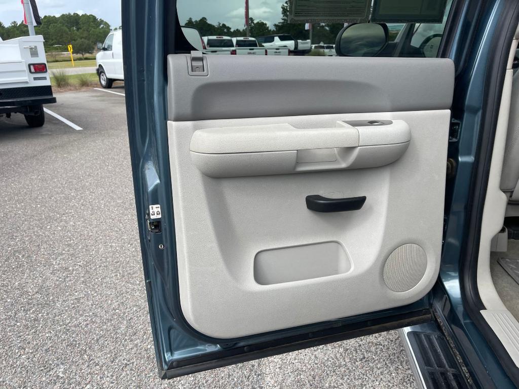 used 2012 GMC Sierra 2500 car, priced at $28,900