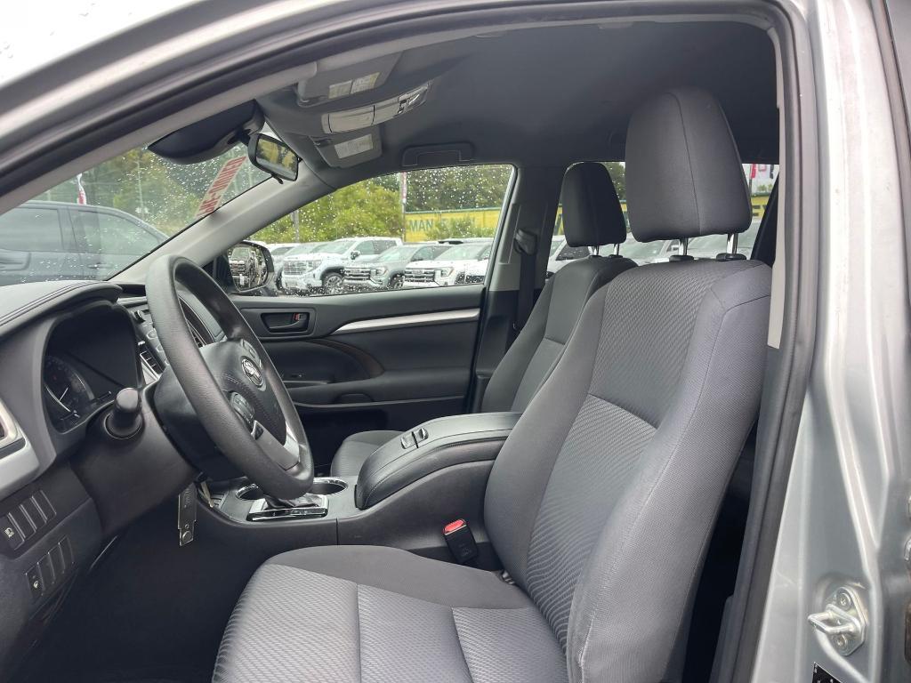 used 2019 Toyota Highlander car, priced at $21,790