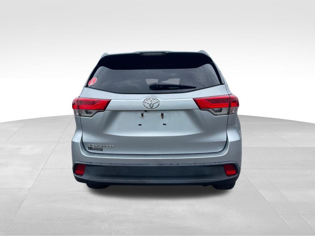 used 2019 Toyota Highlander car, priced at $21,790