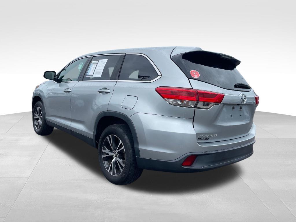 used 2019 Toyota Highlander car, priced at $21,790