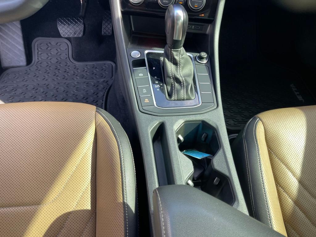 used 2021 Volkswagen Jetta car, priced at $20,990