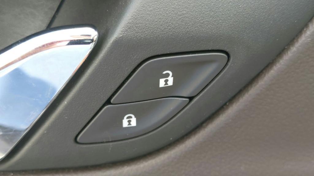 used 2023 GMC Acadia car, priced at $29,990