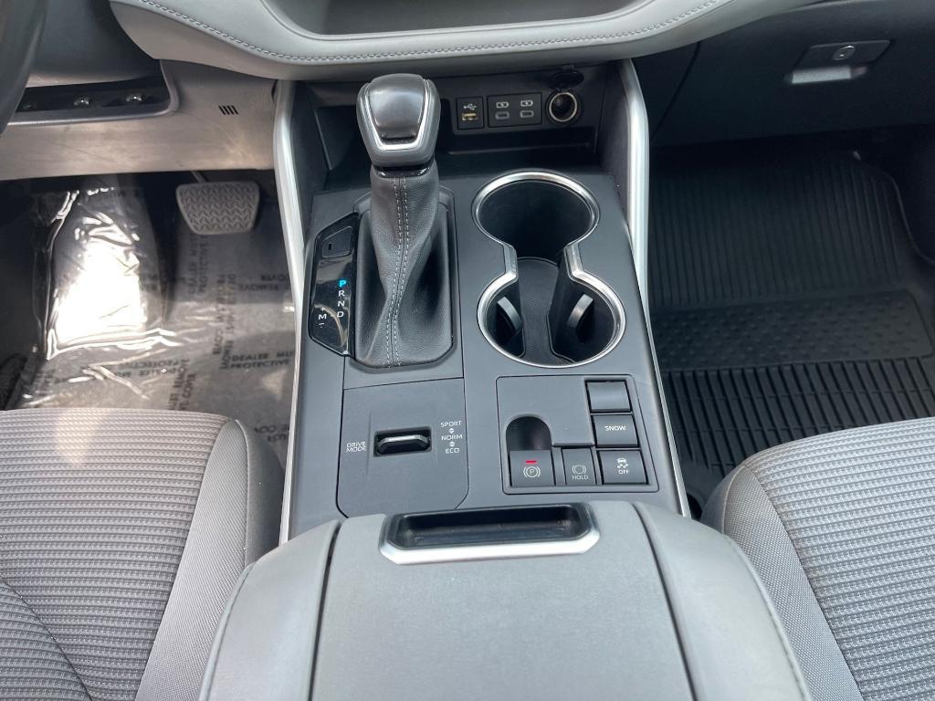 used 2023 Toyota Highlander car, priced at $29,600