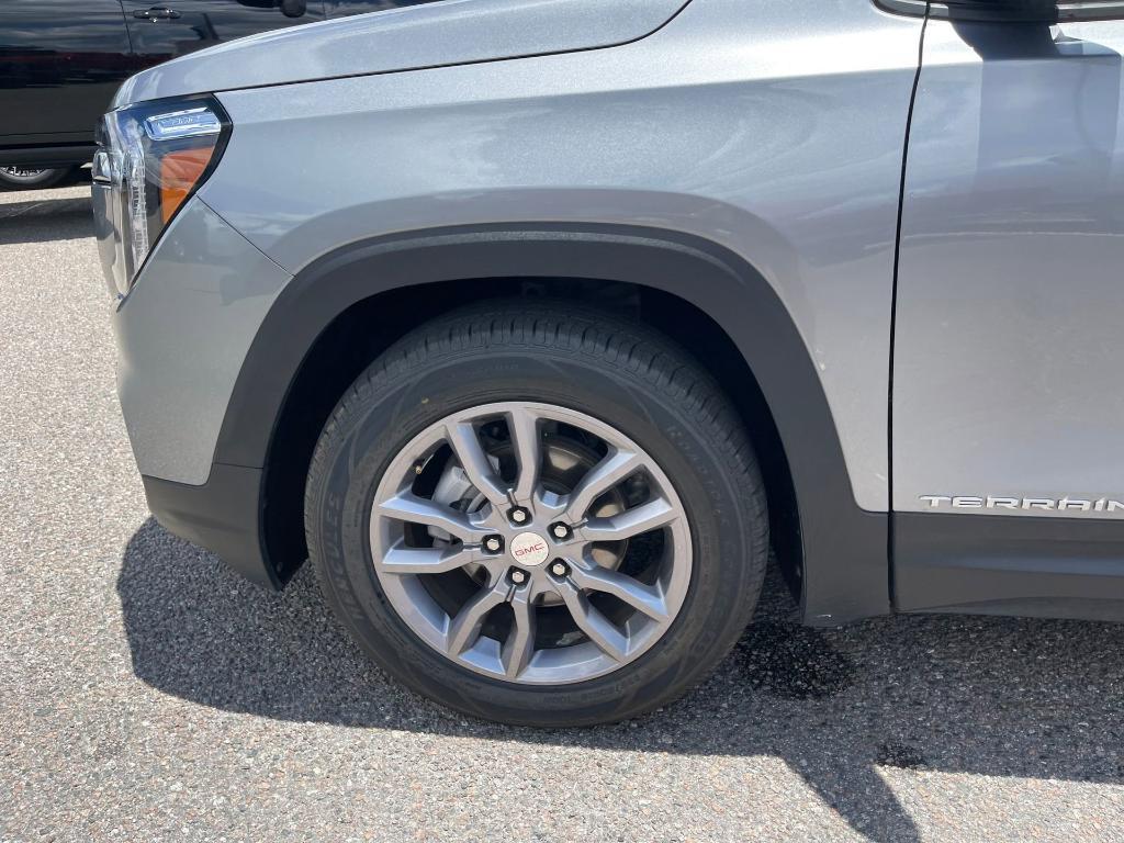 used 2024 GMC Terrain car, priced at $26,990