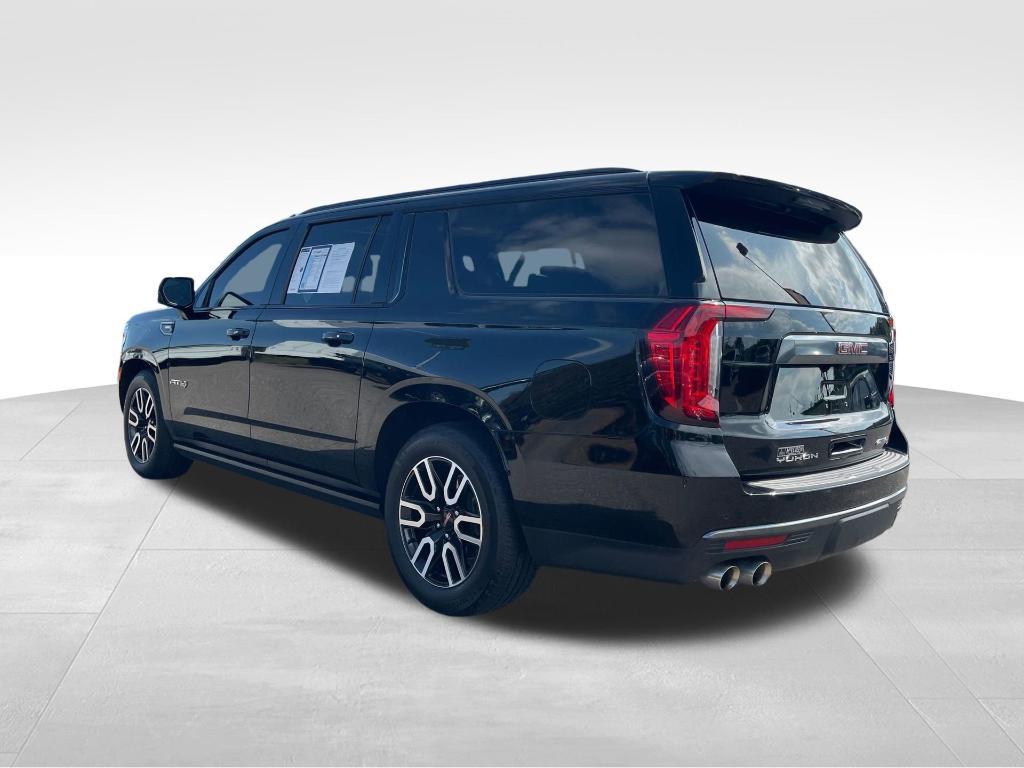 used 2022 GMC Yukon XL car, priced at $52,900