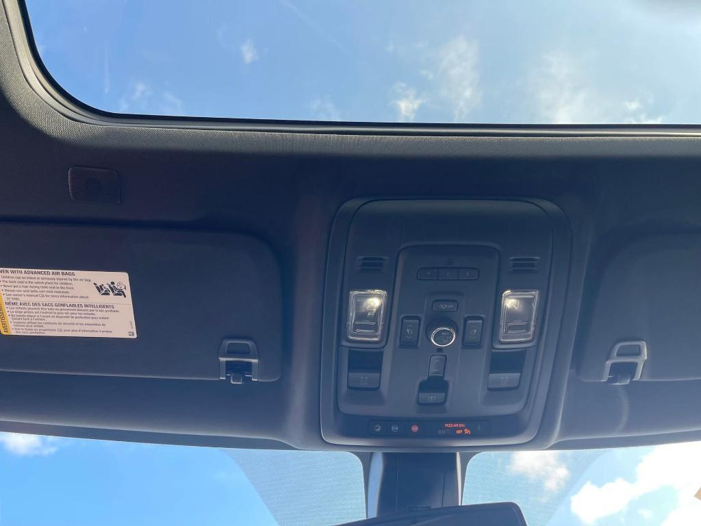used 2022 GMC Yukon XL car, priced at $52,900