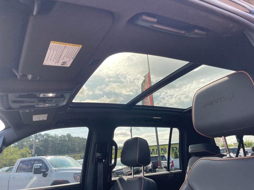 used 2022 GMC Yukon XL car, priced at $52,900