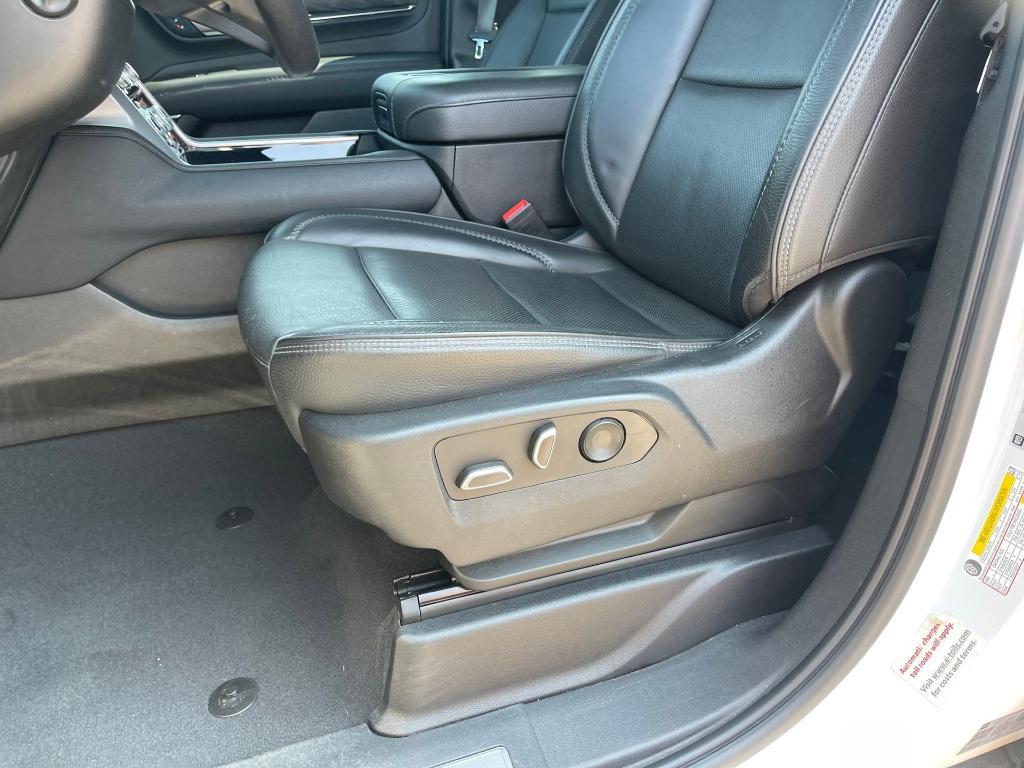 used 2023 GMC Yukon XL car, priced at $61,900