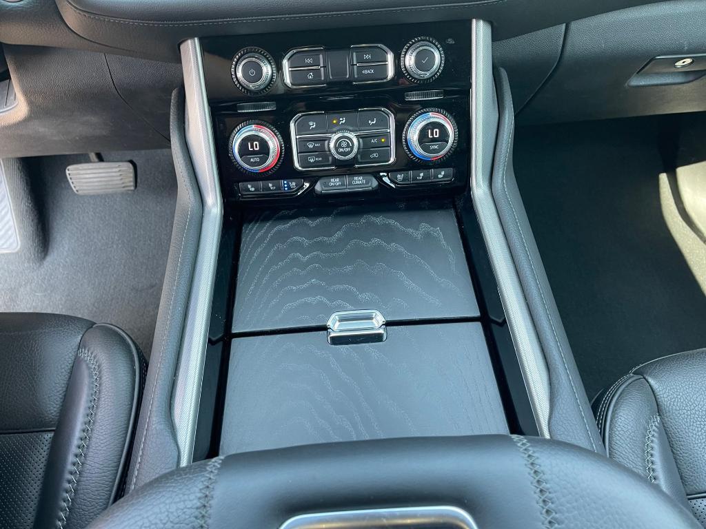 used 2023 GMC Yukon XL car, priced at $61,900