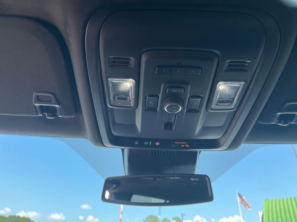 used 2023 GMC Yukon XL car, priced at $61,900