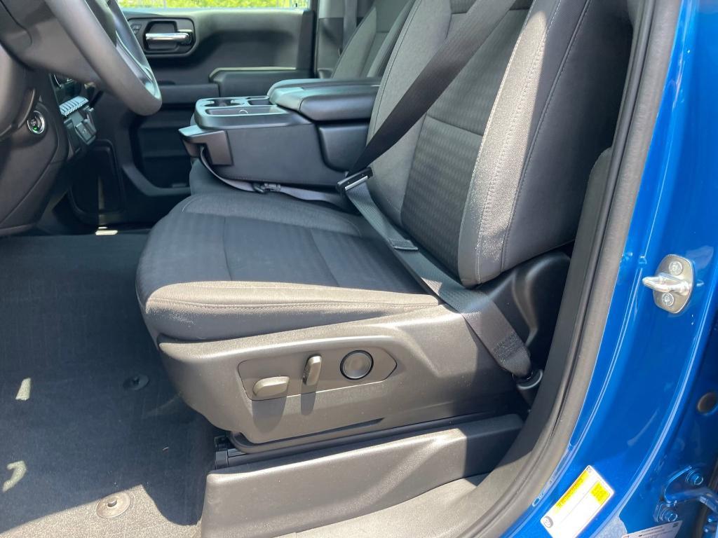 used 2022 Chevrolet Silverado 1500 car, priced at $33,990