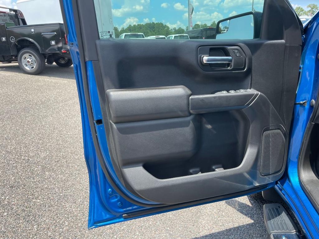 used 2022 Chevrolet Silverado 1500 car, priced at $33,990