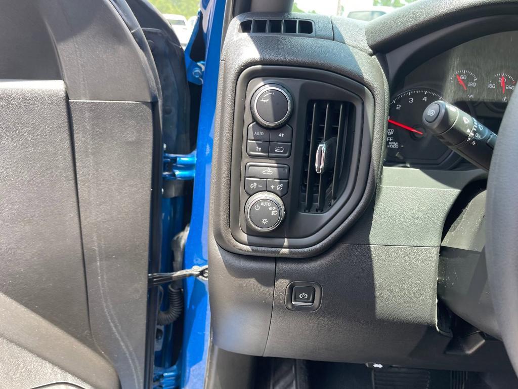 used 2022 Chevrolet Silverado 1500 car, priced at $33,990