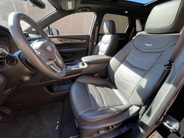 used 2024 Cadillac XT5 car, priced at $48,997