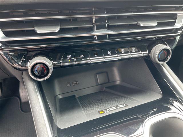 used 2024 Chevrolet Traverse car, priced at $47,799